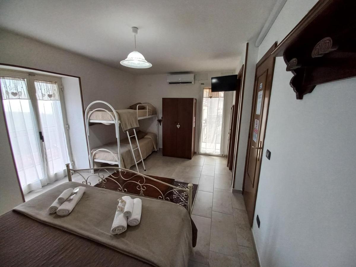 Casa Santa Rita / Locazione Turistica Sicilia / Santa Domenica Vittoria Hotel Kültér fotó